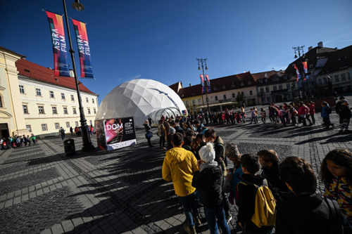 https://api.astrafilm.ro/images/Astra Film Junior3_foto AFF.jpeg